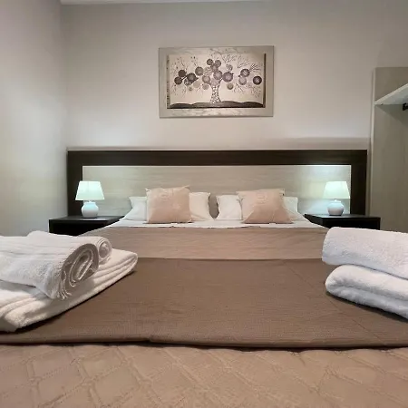 Mini - Enrico Fermi Alojamento de Acomodação e Pequeno-almoço Rende