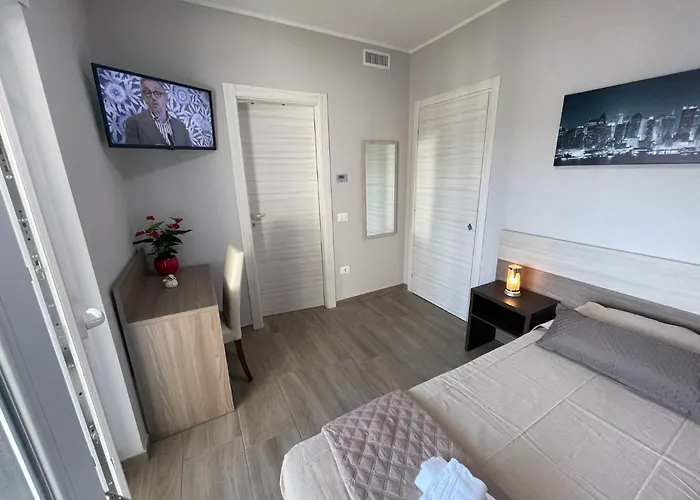 Mini - Enrico Fermi Alojamento de Acomodação e Pequeno-almoço Rende